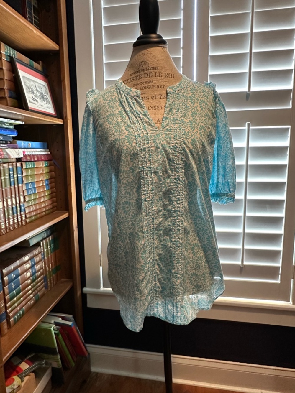 Talbots Aqua Floral Pintuck V-Neck Blouse